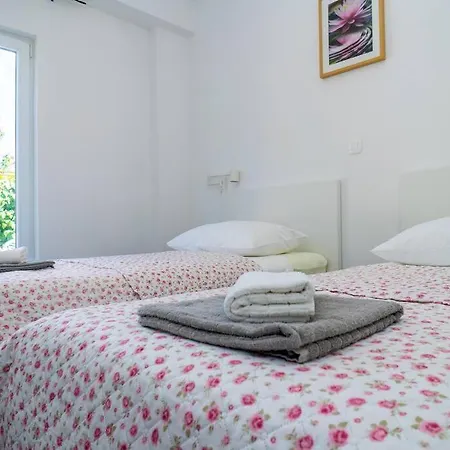 Apartment A1 With Private Pool *